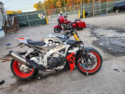 2019 Aprilia Tuono