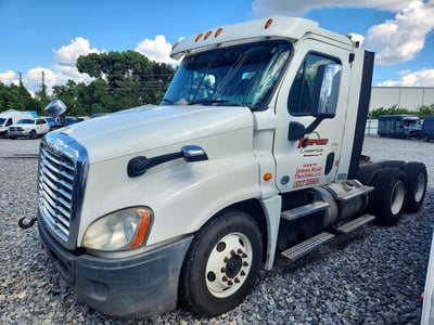2014 Freightliner Cascadia 125