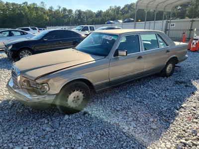 1987 Mercedes-Benz 400 Series