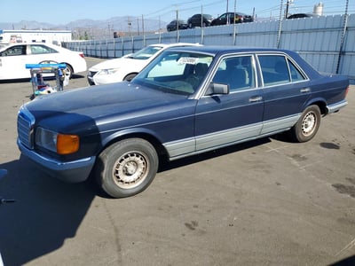 1982 Mercedes-Benz 200 Series