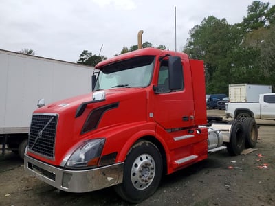 2011 Volvo VNL