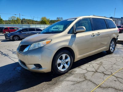 2012 Toyota Sienna