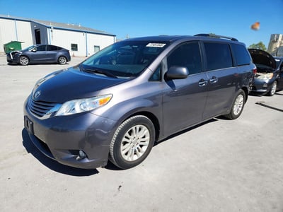 2015 Toyota Sienna
