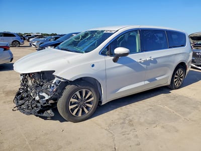 2023 Chrysler Pacifica Hybrid