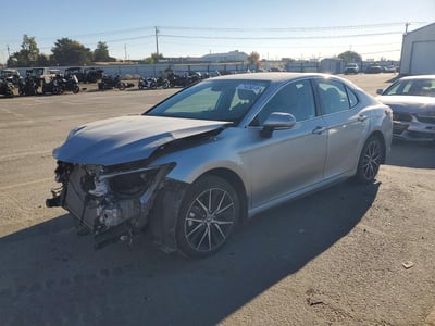 2024 Toyota Camry Hybrid