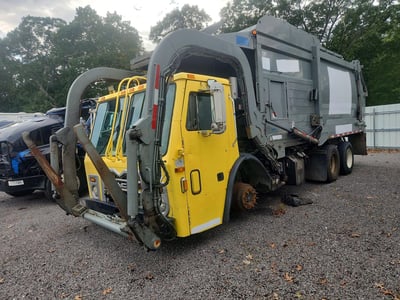 2015 Mack Leu613