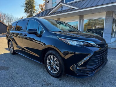 2023 Toyota Sienna Hybrid