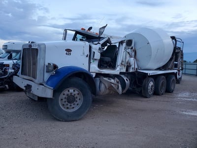 2015 Peterbilt 365