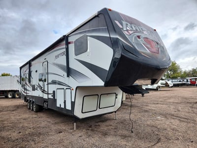 2015 Keystone Raptor
