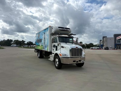 2017 Peterbilt 337