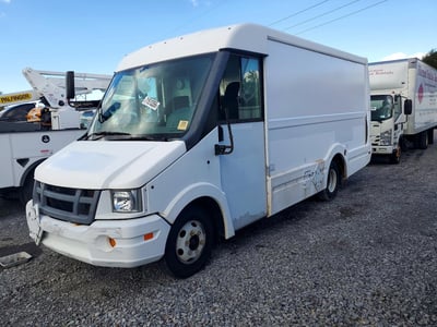 2017 Isuzu Reach
