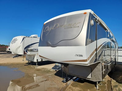 2005 Forest River Cedar Creek