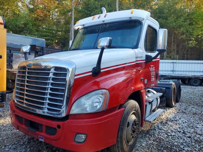 2012 Freightliner Cascadia 125