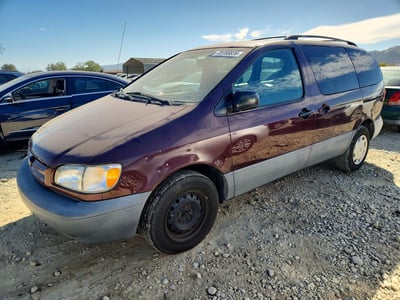 1999 Toyota Sienna