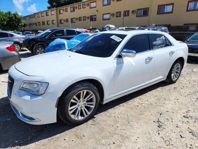 2016 Chrysler 300C