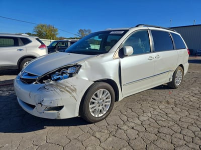 2010 Toyota Sienna