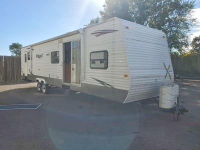 2010 Keystone Hideout