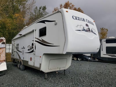 2005 Forest River Cedar Creek