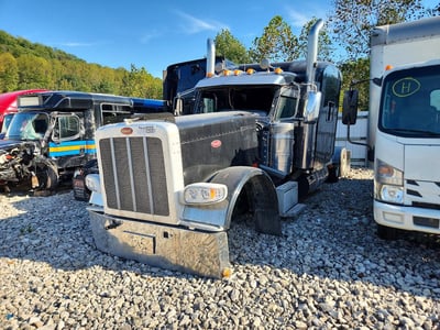 2021 Peterbilt 389