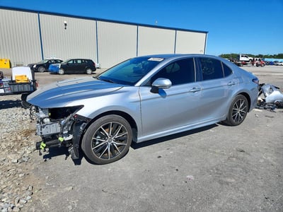 2024 Toyota Camry Hybrid