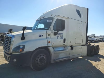2018 Freightliner Cascadia 125
