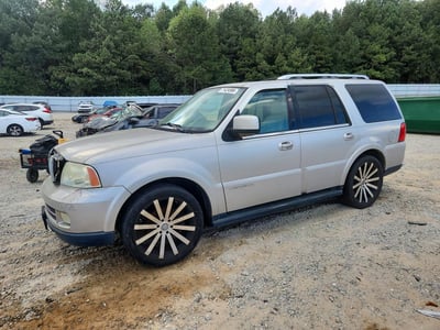 2005 Lincoln Navigator