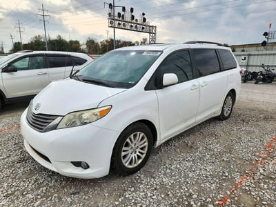 2011 Toyota Sienna