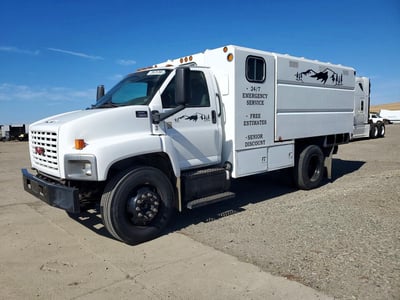 2006 GMC C6
