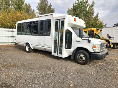 2011 Ford E-450 Super Duty