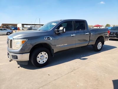 2017 Nissan Titan