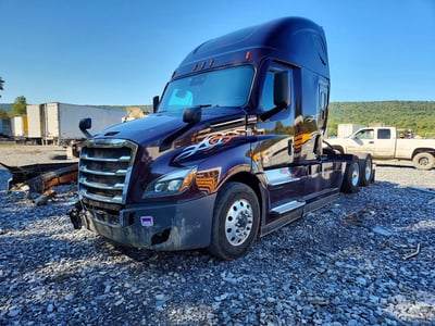 2023 Freightliner Cascadia 126