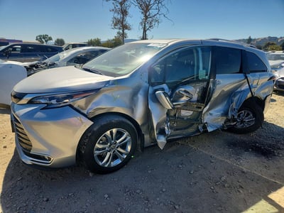 2023 Toyota Sienna