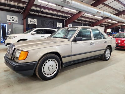 1989 Mercedes-Benz 300 Series