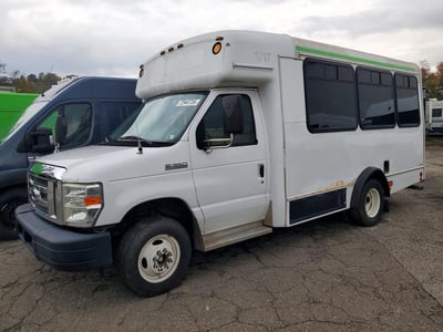 2017 Ford E-350