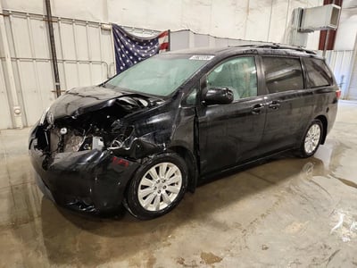 2015 Toyota Sienna