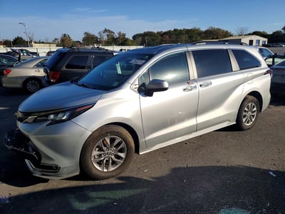 2024 Toyota Sienna Hybrid