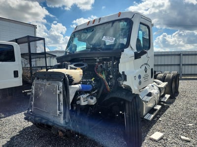 2026 Freightliner Cascadia 116 Day Cab