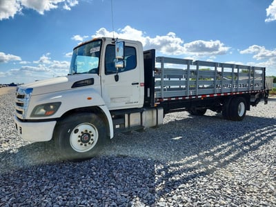 2015 Hino Conventional Type Truck