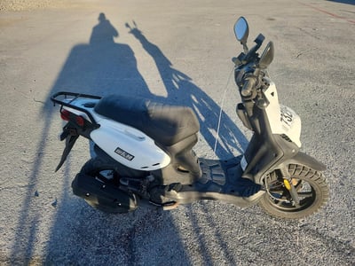 2019 Genuine Scooter Black Cat, Rattler50