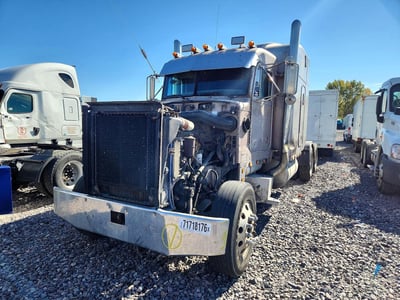 2001 Peterbilt 379