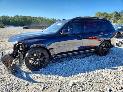 2025 BMW X7