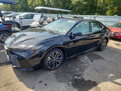 2025 Toyota Camry Hybrid
