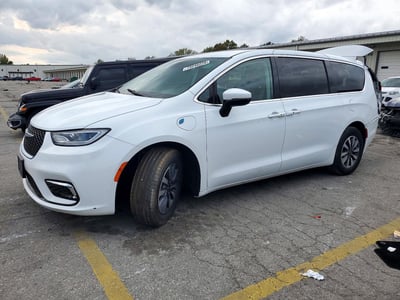 2023 Chrysler Pacifica Hybrid