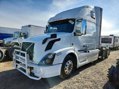 2013 Volvo VNL