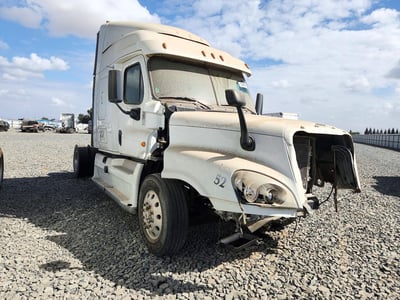 2016 Freightliner Cascadia 125