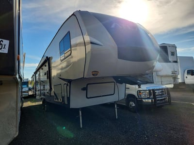 2018 Keystone Atlas