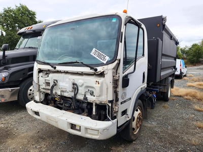 2015 Isuzu NRR