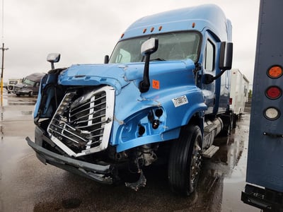 2016 Freightliner Cascadia 125
