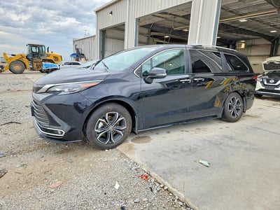 2025 Toyota Sienna