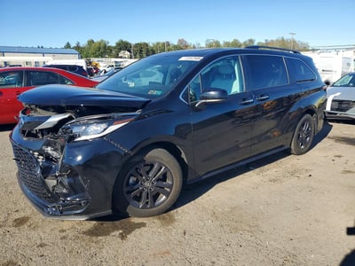 2024 Toyota Sienna Hybrid